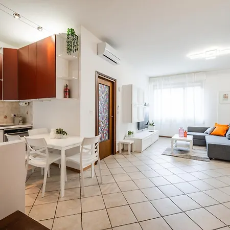 Apartamento Ab - Via Cervellati 3 *