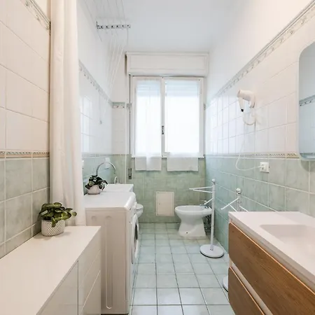 Apartment Ab - Via Cervellati 3 *