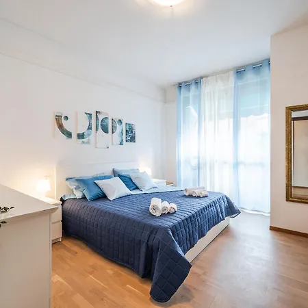 Ab - Via Cervellati 3 *